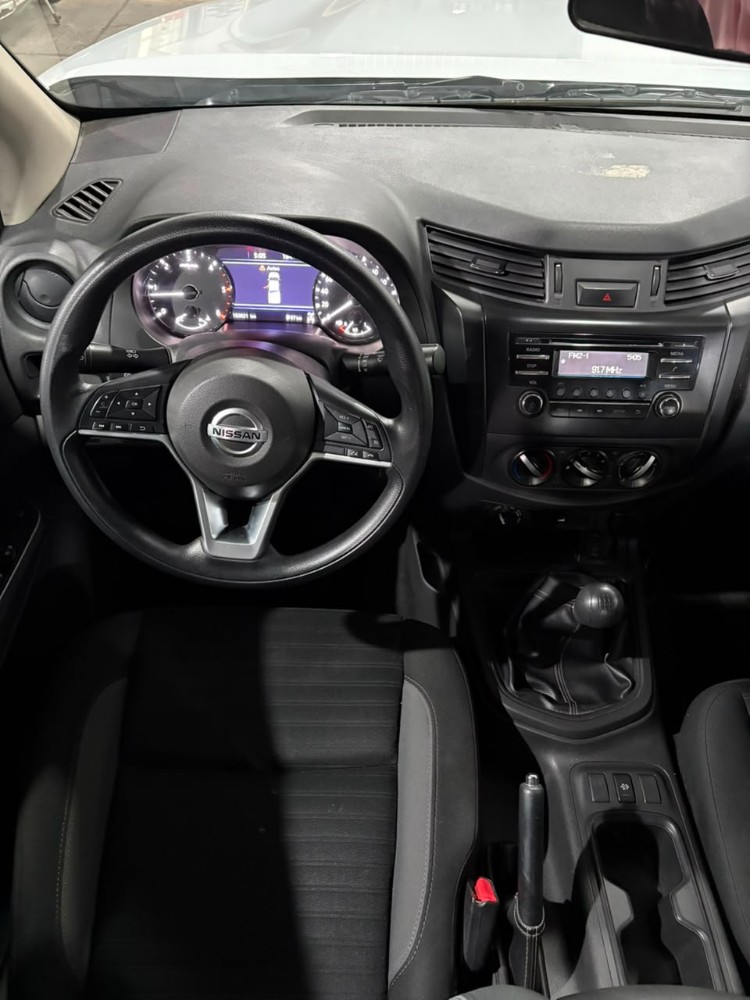 Nissan FRONTIER S 4x4 D/C MT — foto 3